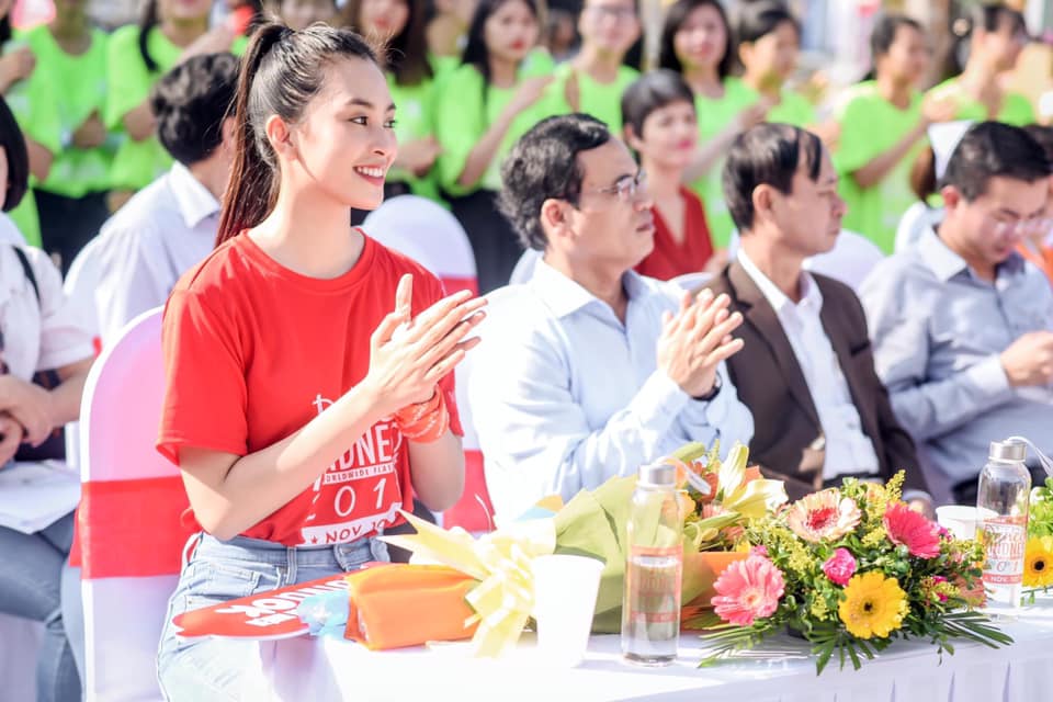 Hoa hậu Trần Tiểu Vy - Nhảy vì sự tử tế - Dances for Kindness tại TP Đà Nẵng