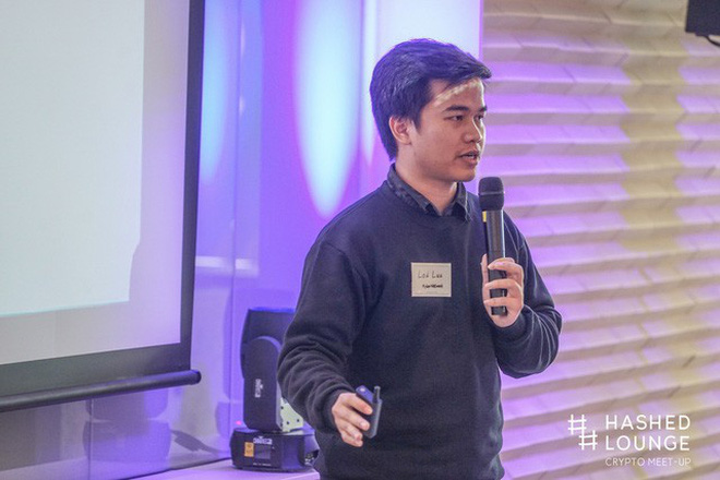 Tiến sỹ Lưu Thế Lợi - CEO và nhà sáng lập Kyber Network, top 30 Under 30 của Forbes châu Á - tại một buổi hội thảo về Blockchain